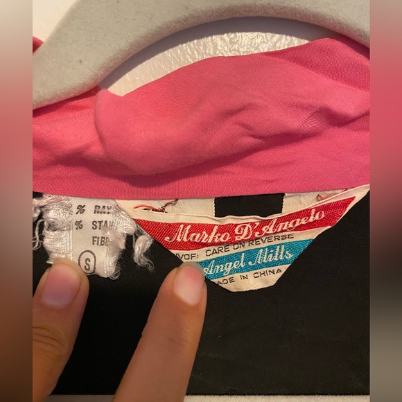 Vintage black and pink embroidered short robe - Picture 4 of 9